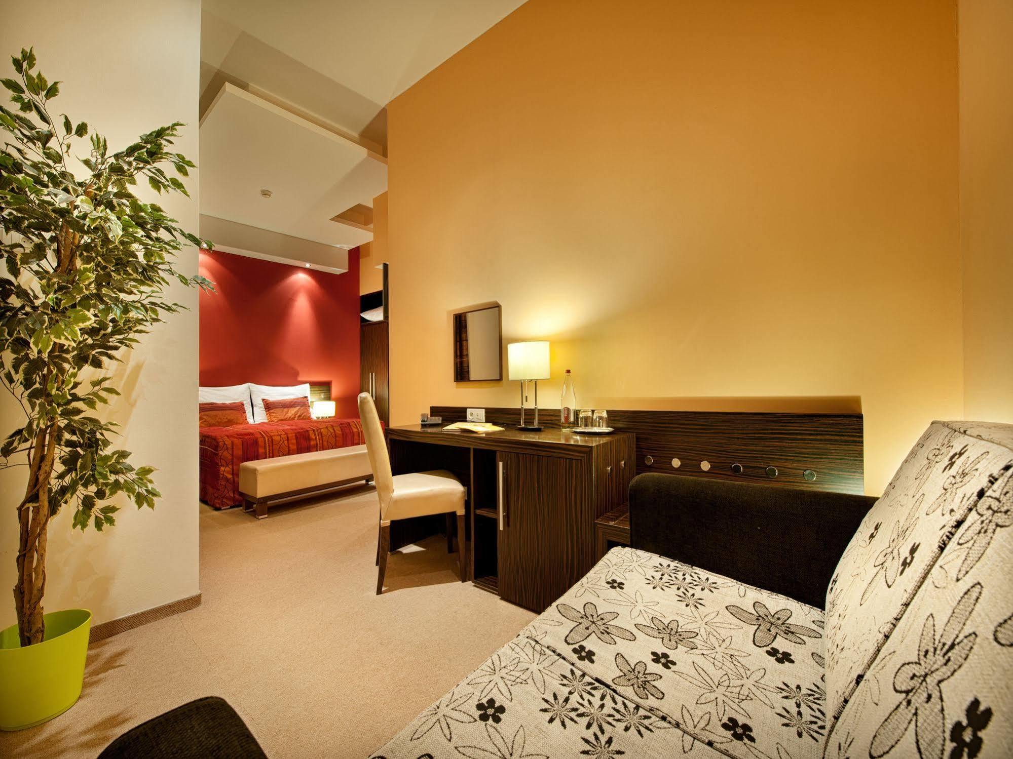 The Manes Boutique Hotel Prague Luaran gambar